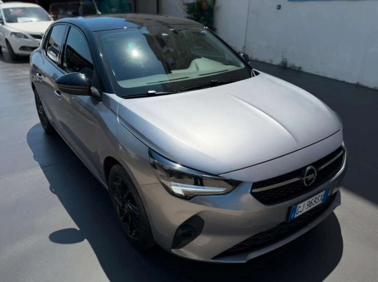 Opel Corsa 1.2 Design & Tech