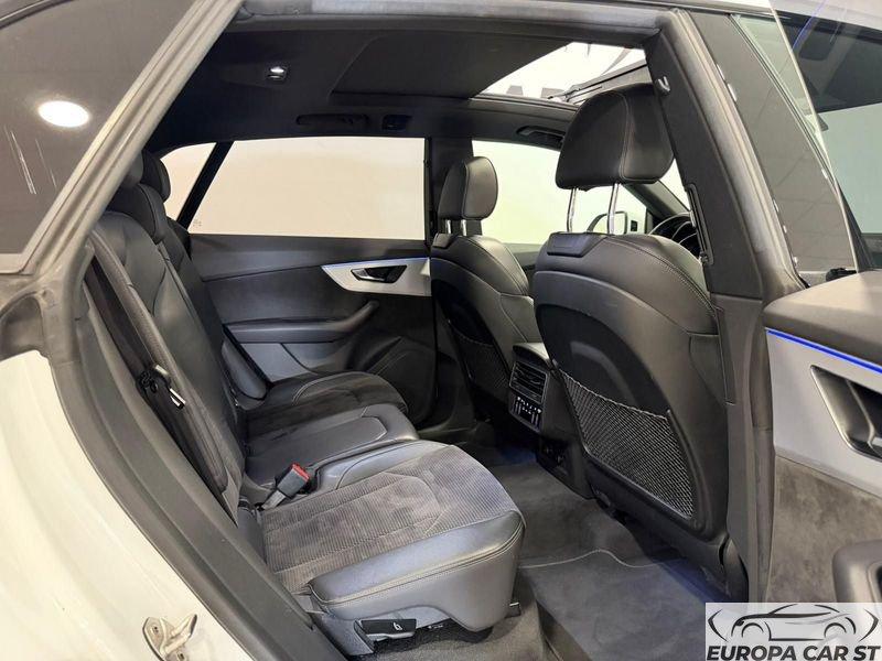 Audi Q8 50 TDI quattro tip. S Line Edition