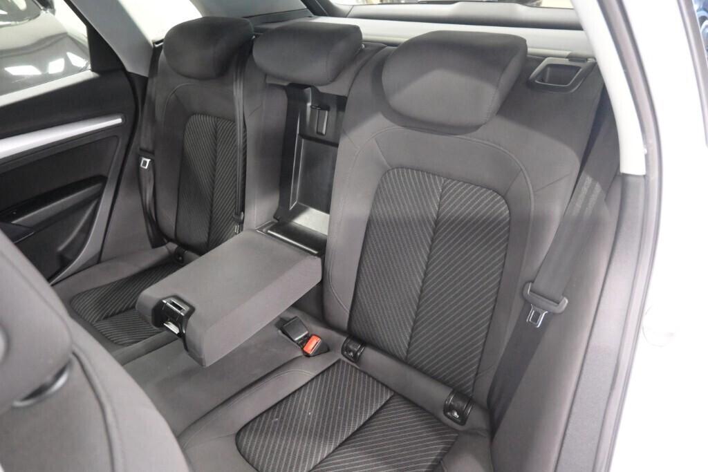 AUDI Q5 35 TDI 163CV S TRONIC BUSINESS ( FARI LED - ADAPTIVE CRUISE - CLIMA TRIZONA - NAVI - PDC - CERCHI 18 )