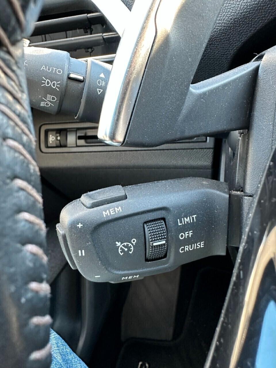 Peugeot 3008 BlueHDi 130 S&S EAT8 Active Business