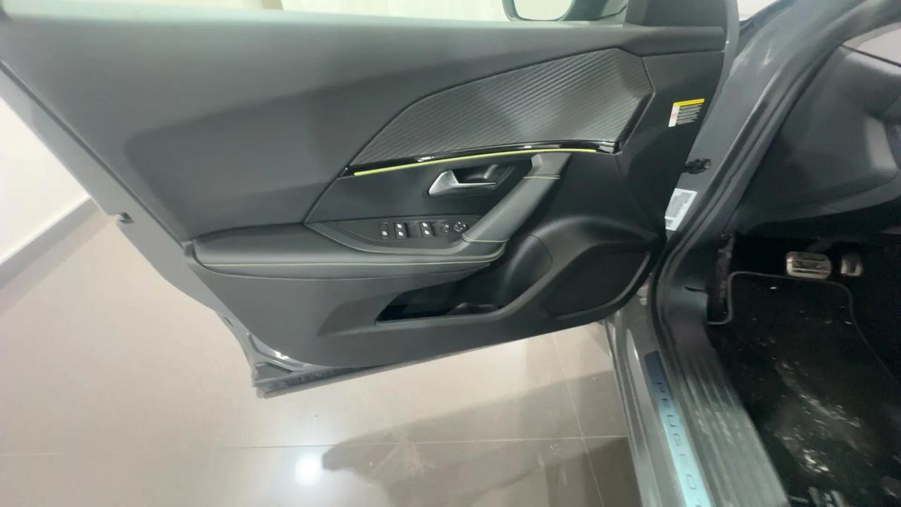 Peugeot 2008 GT 130cv EAT8 GT FULL!!