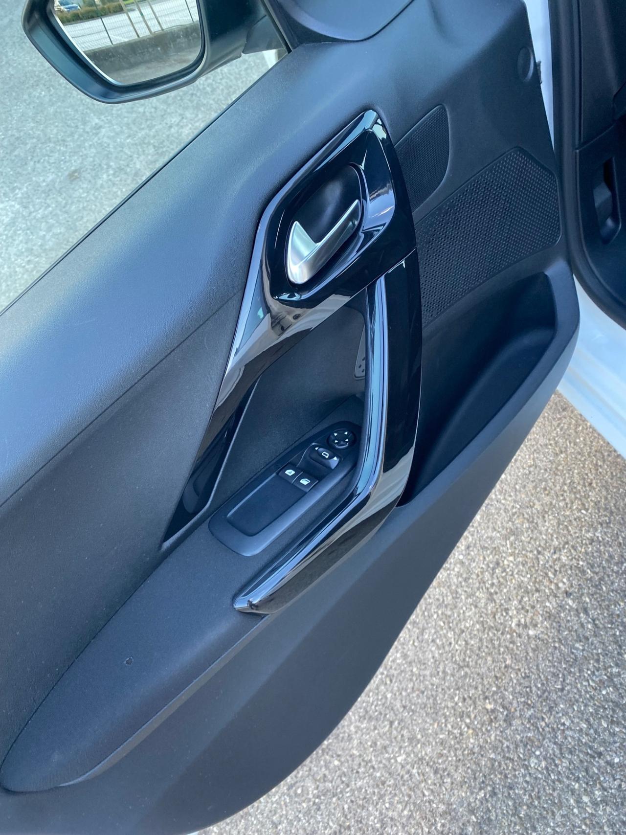 Peugeot 208 1.0 VTi 68 CV 5 porte Access