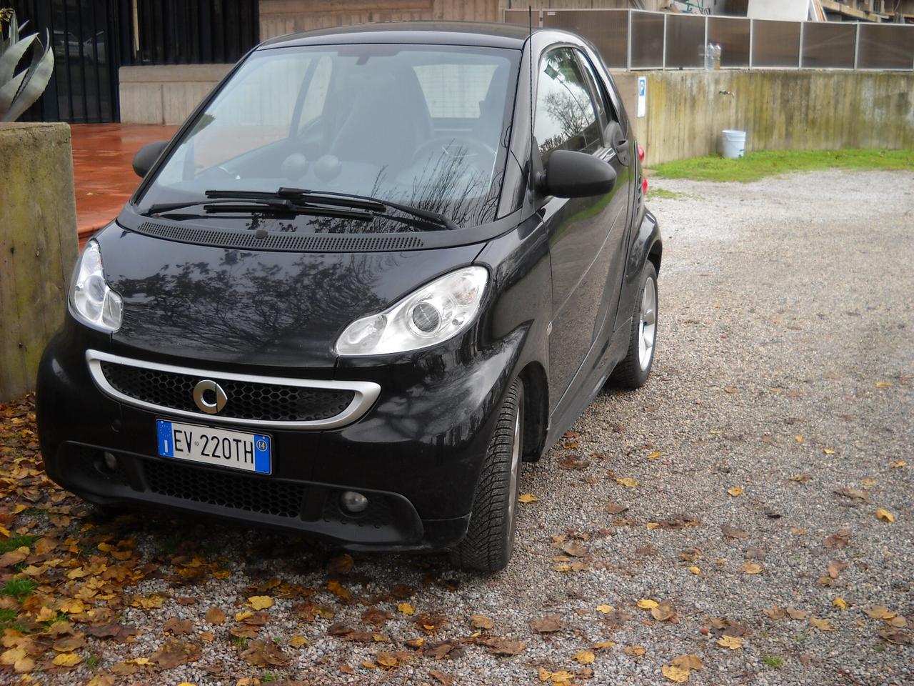 Smart ForTwo 1000 52 kW MHD coupé passion