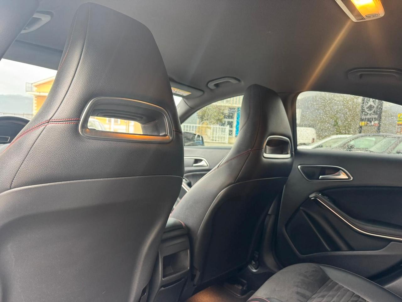 Mercedes-benz CLA 220 berlina d Automatic Premium amg Garanzia