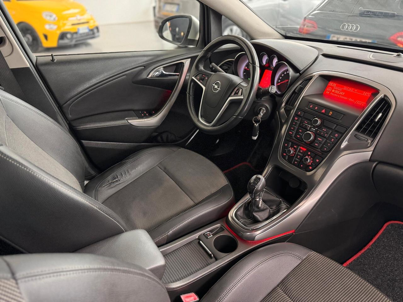 Opel Astra 1.7 CDTI 110CV 5 porte Cosmo