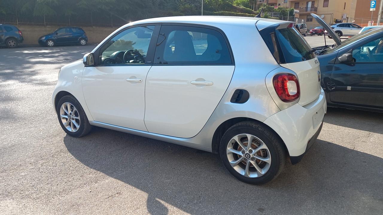 Smart ForFour 70 1.0 Passion