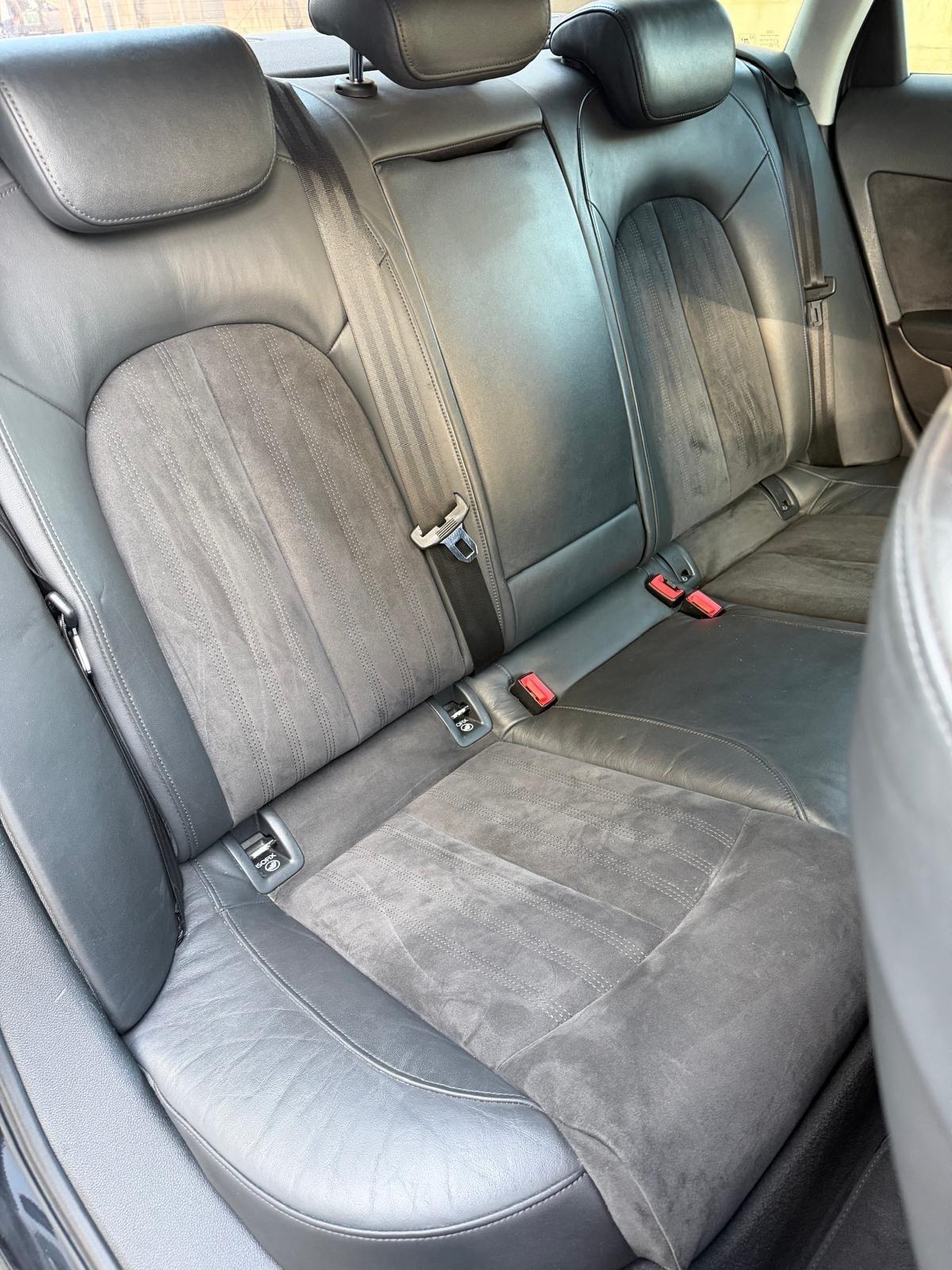 Audi A6 2.8 FSI quattro S tronic Business plus