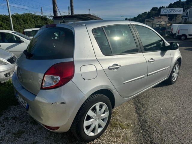 RENAULT Clio 1.2 16V 5 porte Confort