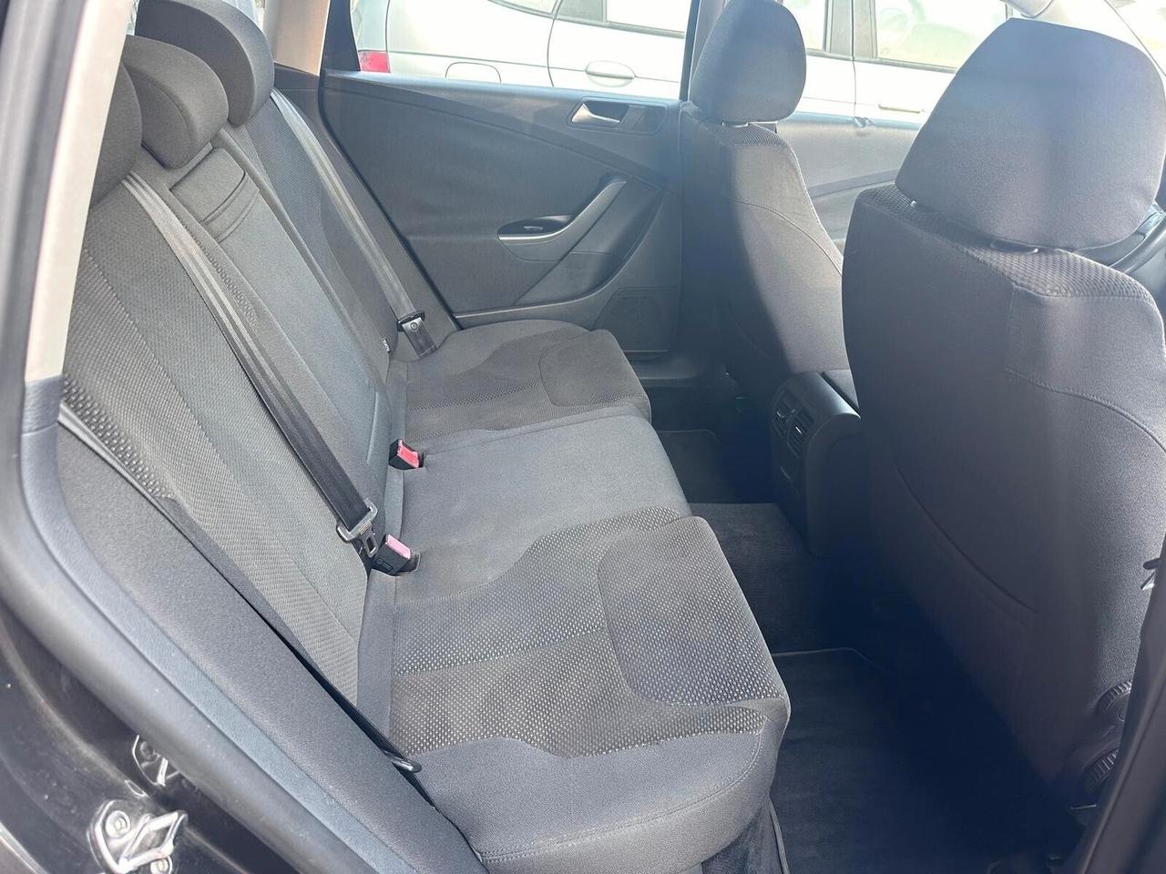 Volkswagen Passat 2.0 TDI DPF Var. Highline