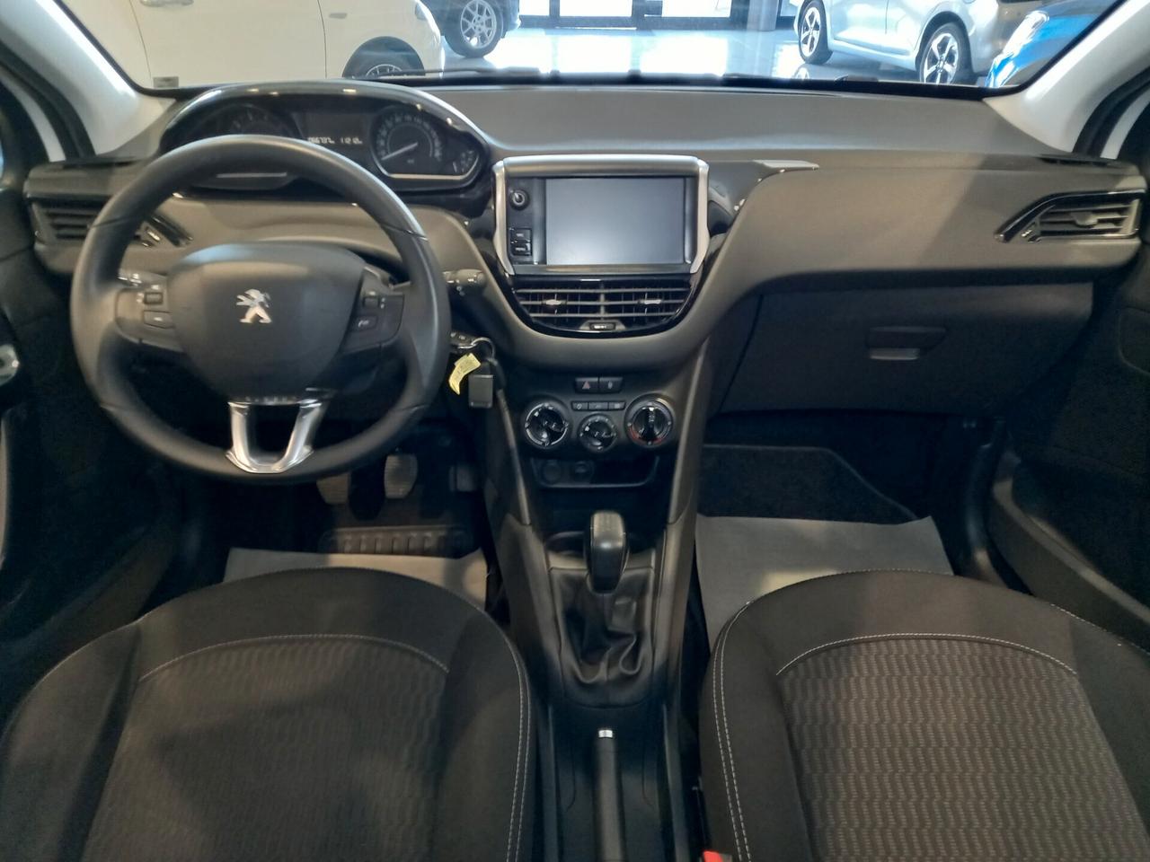 Peugeot 208 PureTech 82 66.000 KM