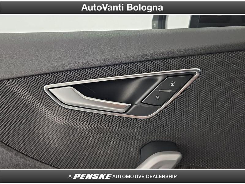 Audi Q2 Q2 30 2.0 tdi Identity Black s-tronic