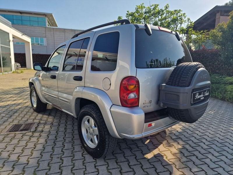 Jeep Cherokee Cherokee 2.5 crd Sport