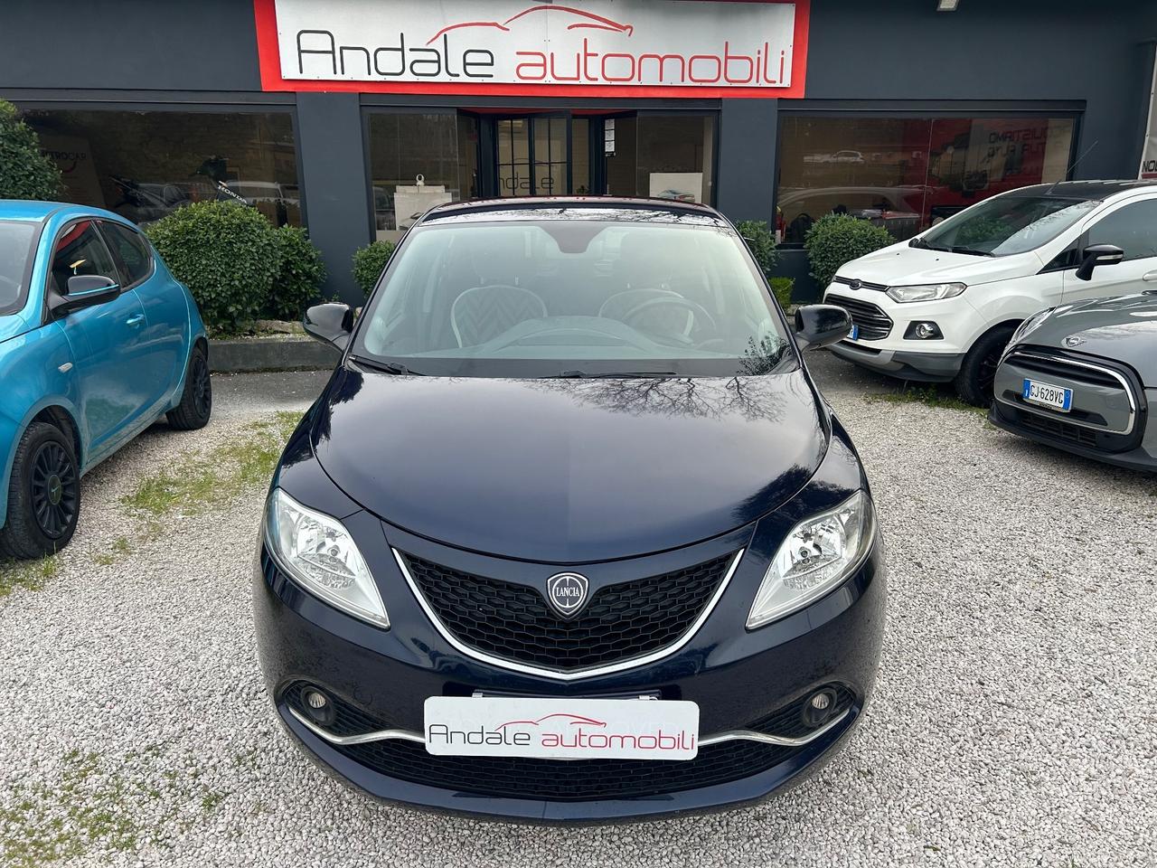 Lancia Ypsilon 1.2 5P *95000KM* NAVI Opening Edition