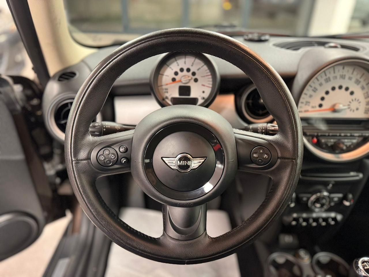 Mini 1.6 16V One (55kW)