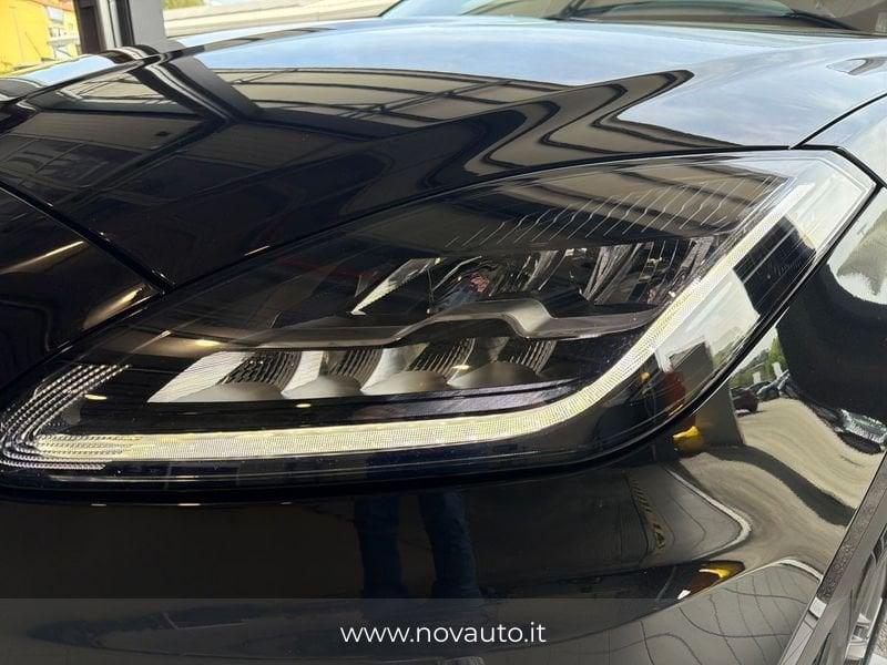 Jaguar E-Pace 2.0D D163 R-DYNAMIC BLACK AUTO 4WD