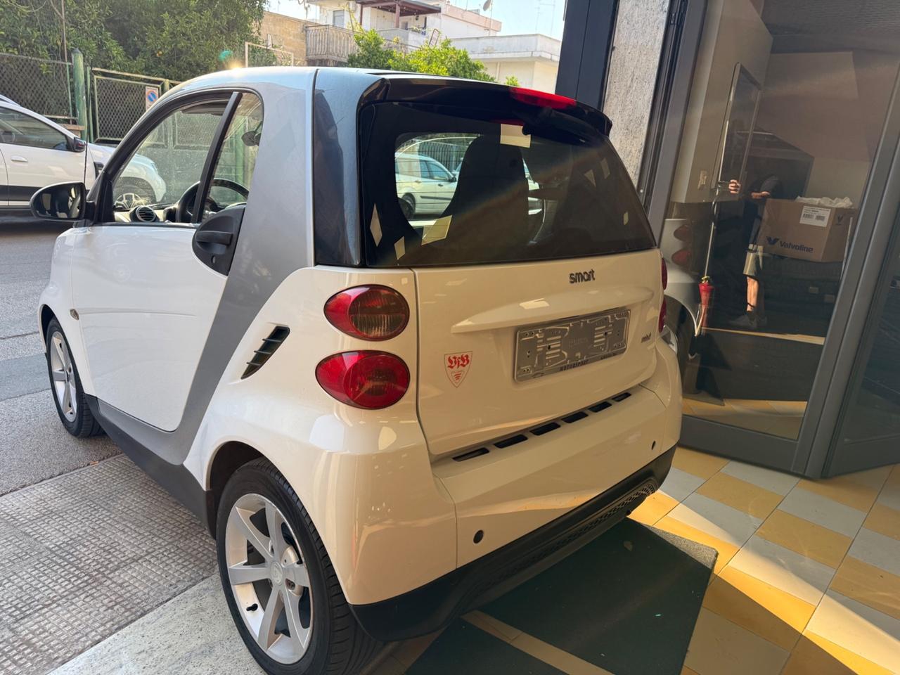Smart ForTwo 1000 45 kW MHD coupé pure
