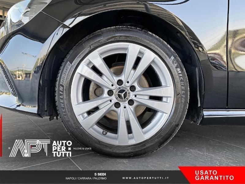 Mercedes-Benz Classe A A 180 d Sport my16