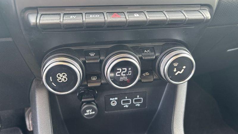 Renault Clio 5 Porte 1.6 E-TECH Hybrid 140cv Zen Auto my21