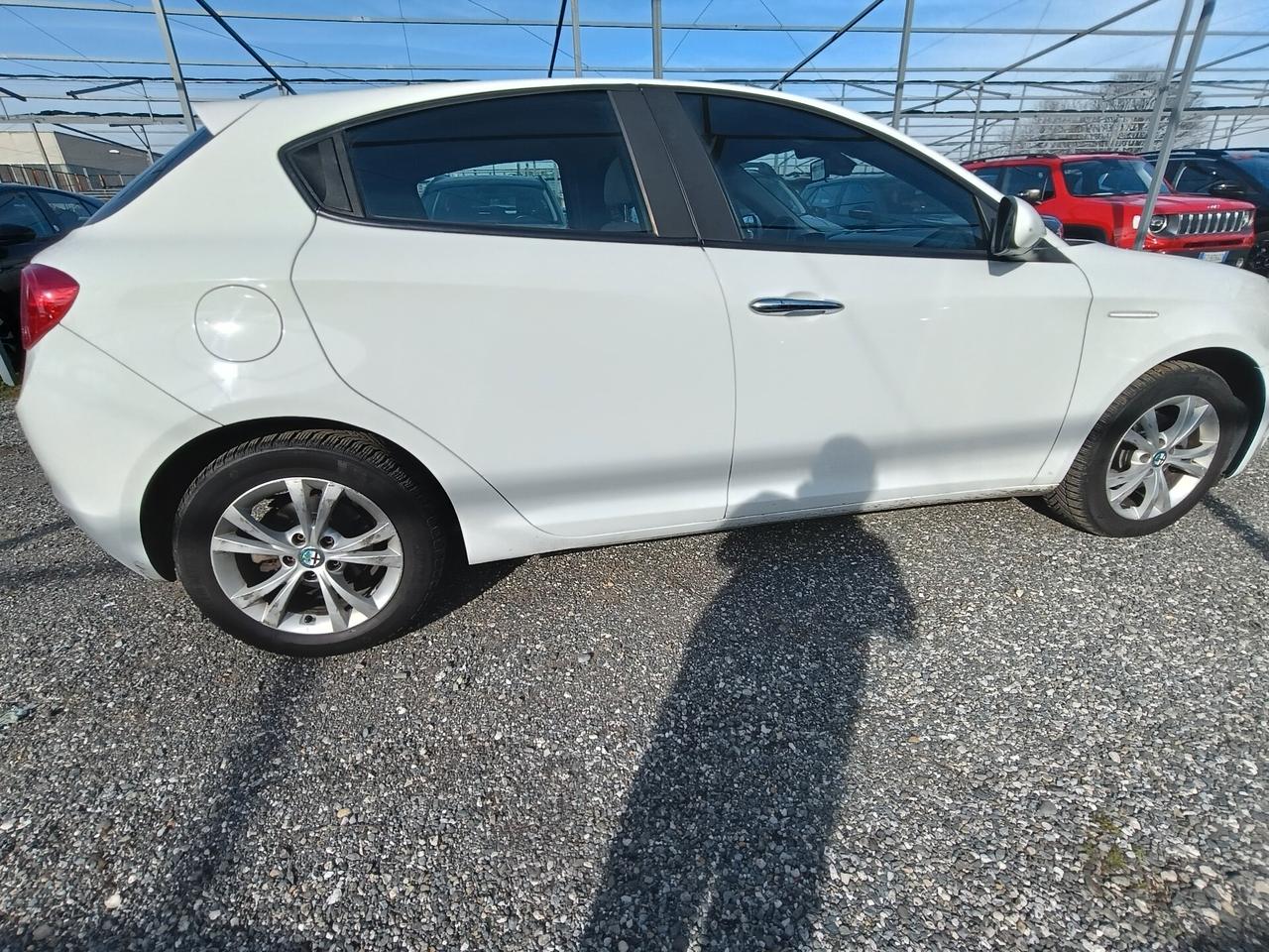 Alfa Romeo Giulietta 1.6 JTDm-2 105 CV Distinctive