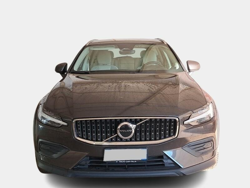 VOLVO V60 CROSS COUNTRY B4 D AWD AUTOM. CORE 5 PORTE STATION WAGON