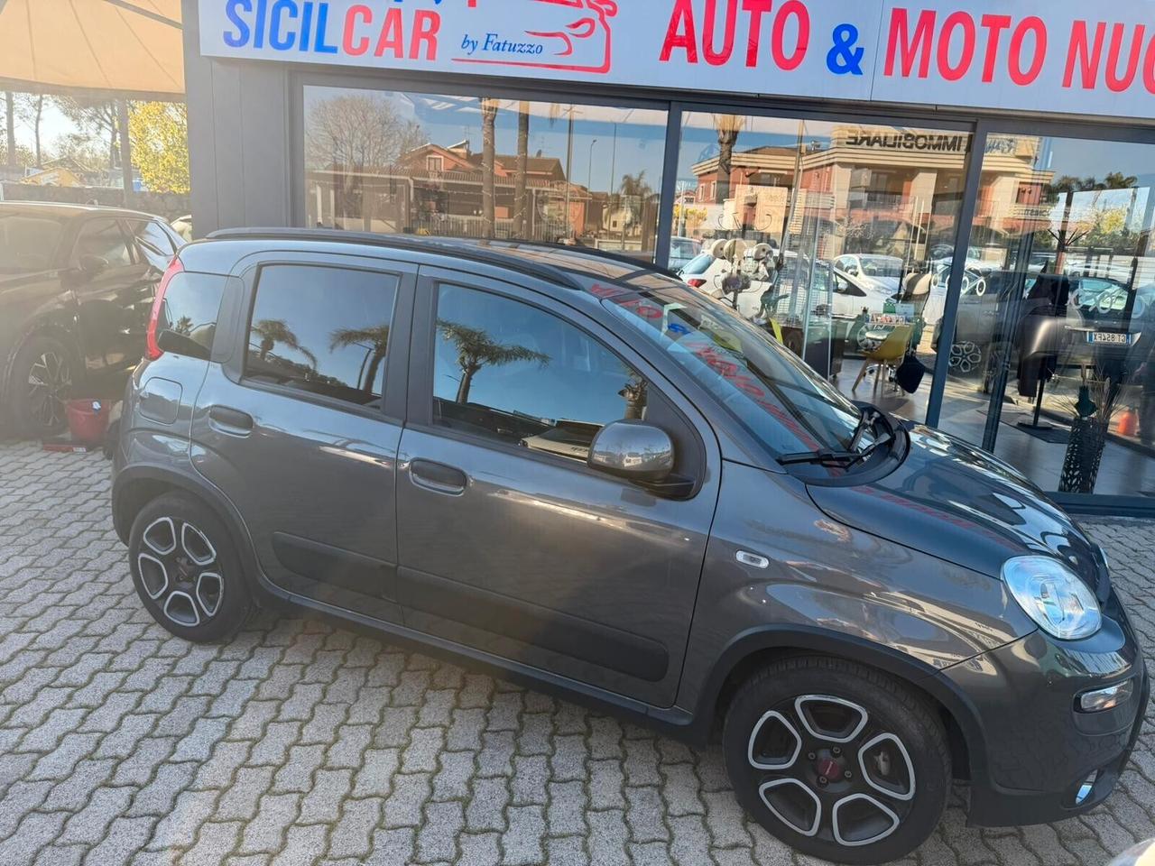 Fiat Panda 1.0 FireFly S&S Hybrid Red