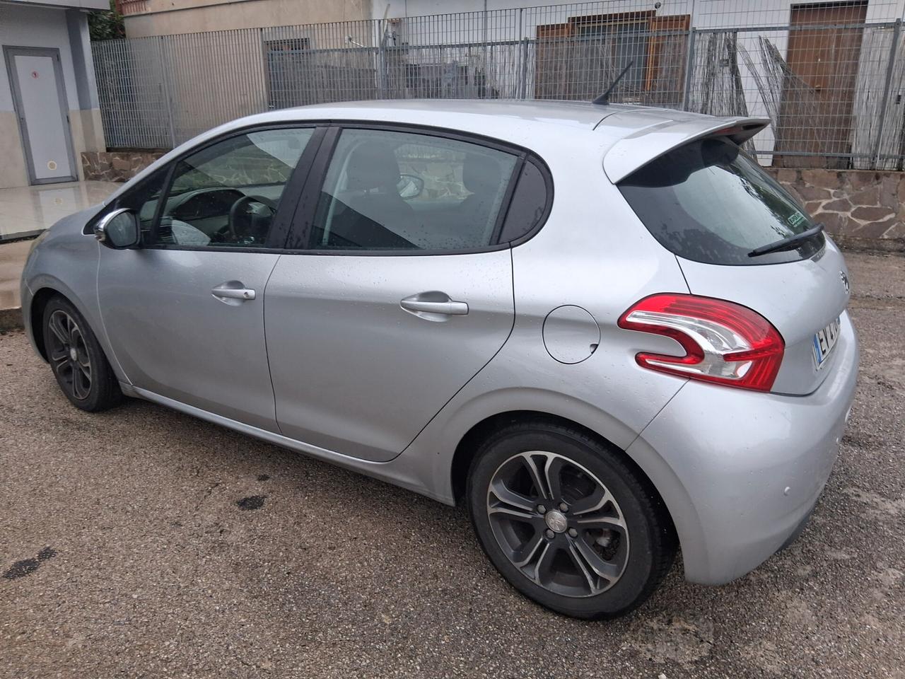 Peugeot 208 1.4 VTi 95 CV 5p. GPL Allure