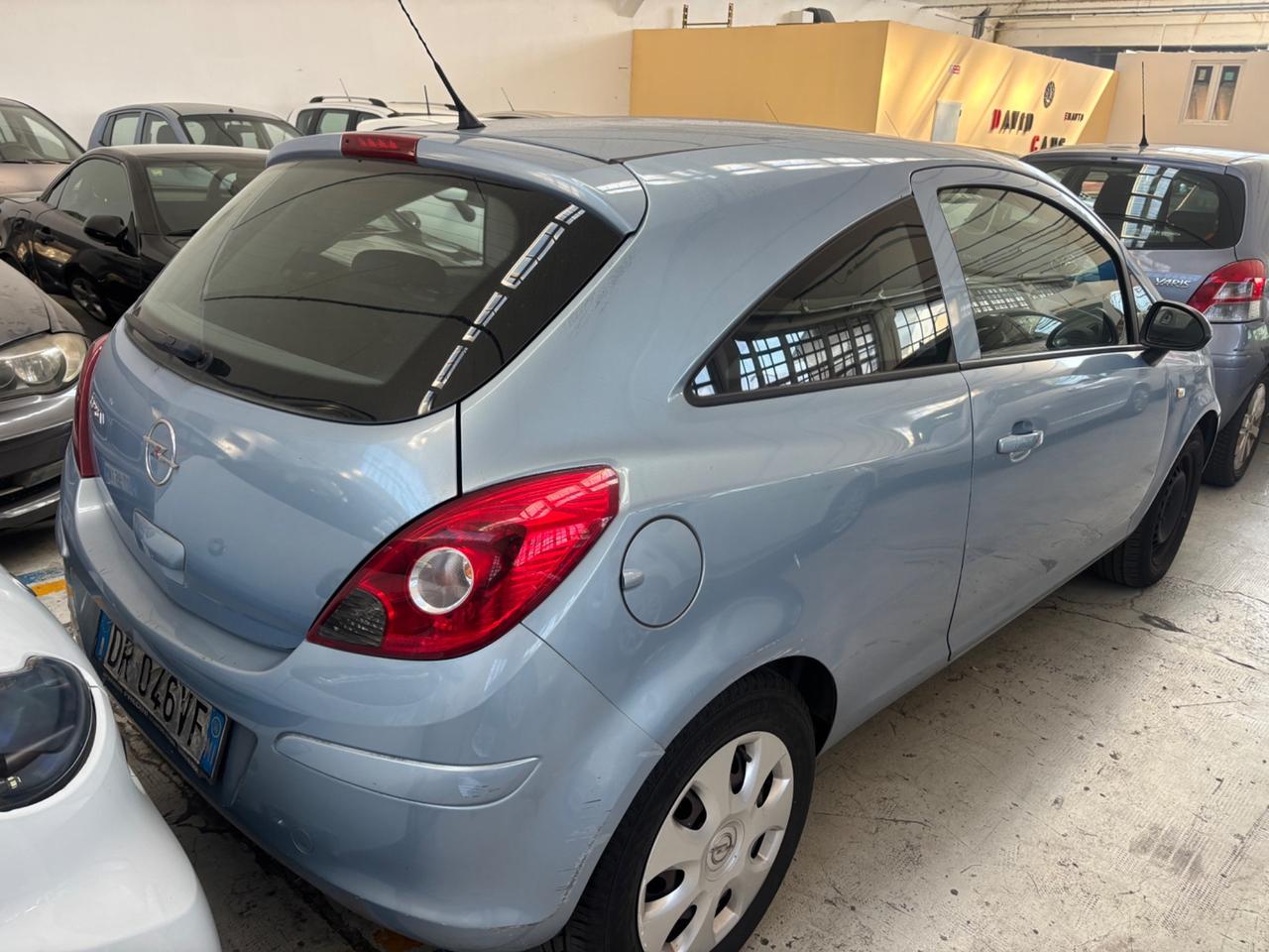Opel Corsa 1.2 3 porte Enjoy