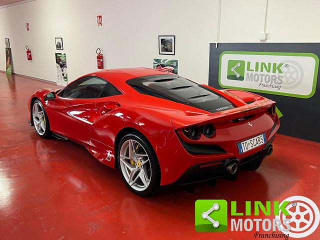 FERRARI F8 Tributo