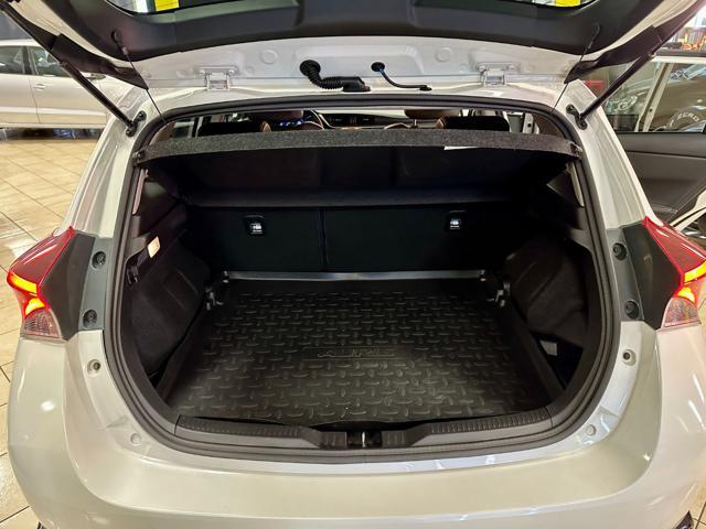 TOYOTA Auris 1.8 Hybrid XENO LED NAVI AUTOMATICO TAGLIANDI OK