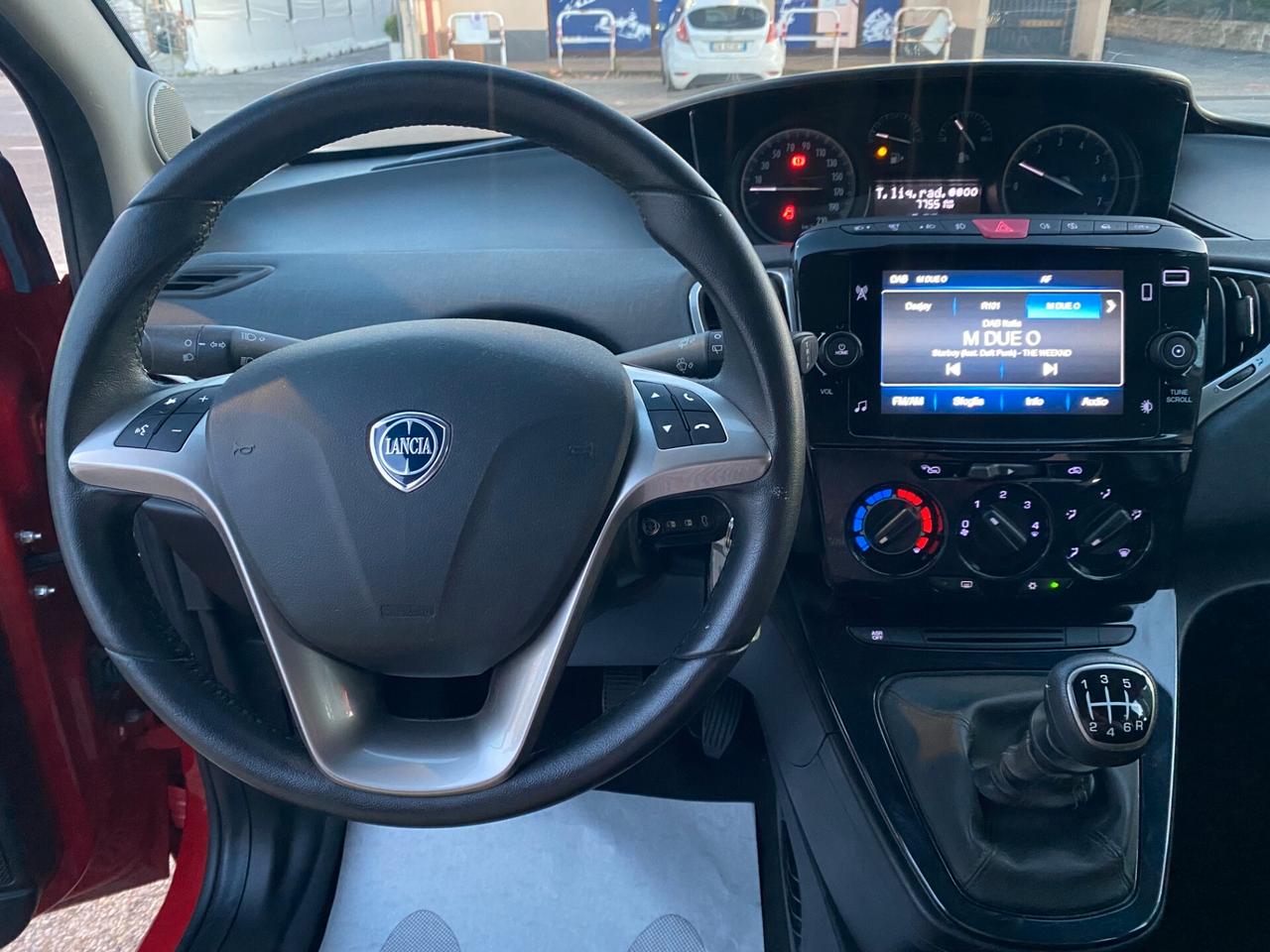 LANCIA Ypsilon B-Color 1.0 hybrid GOLD RadioAPP