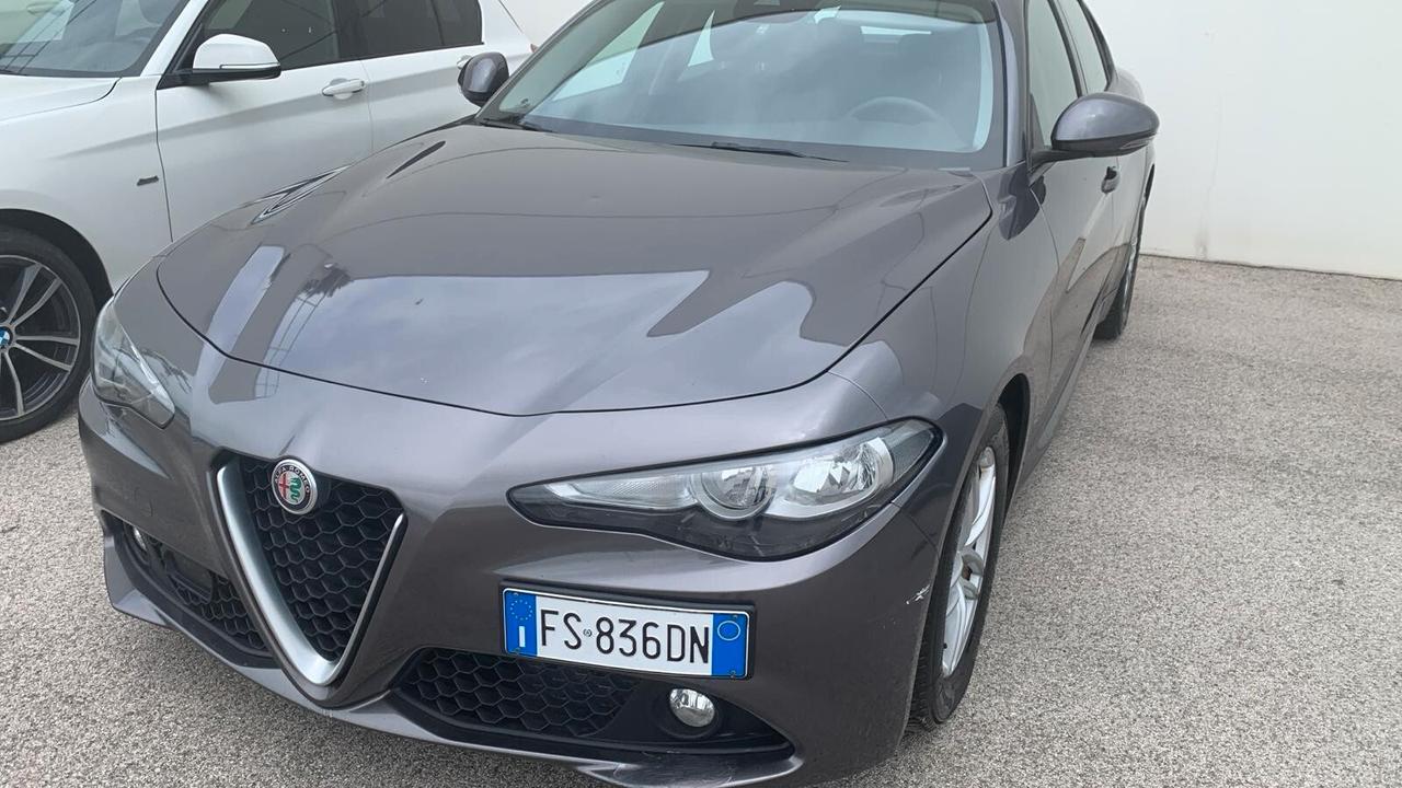 Alfa Romeo Giulia 2.2D 2019