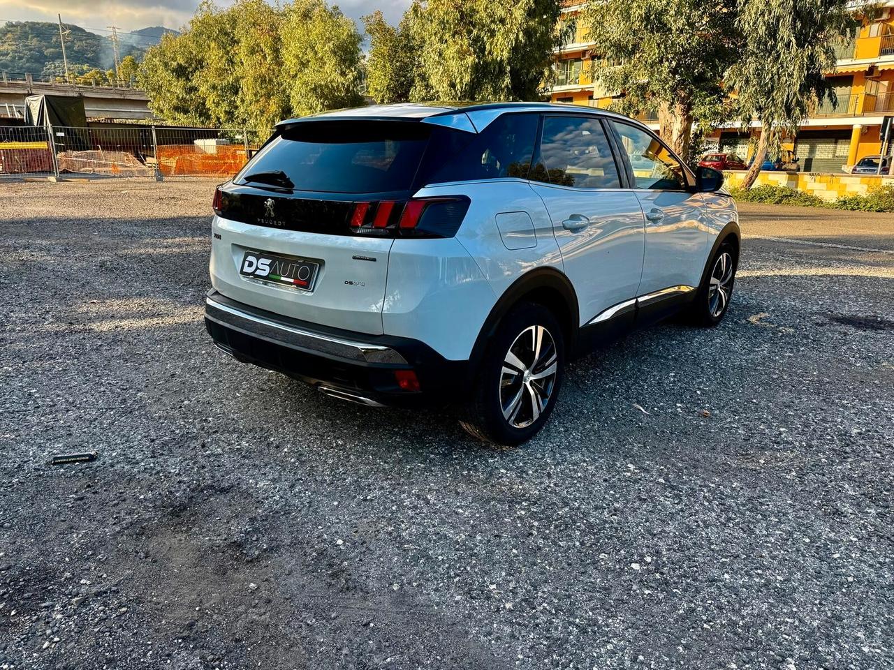 PEUGEOT 3008 BLUEHDi 120 S&S GT LINE