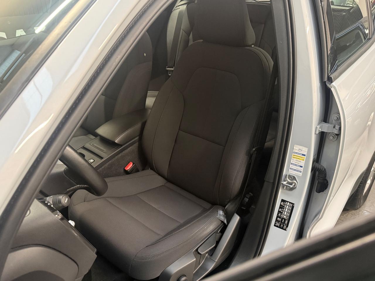 Volvo XC40 T2 Momentum Core