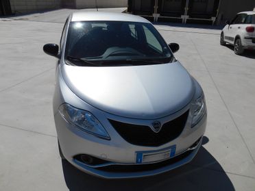 Lancia Ypsilon 1.2 69 CV 5 porte S&S KM.43.000 UNICO PROPRIETARIO OK NEOPATENTATI