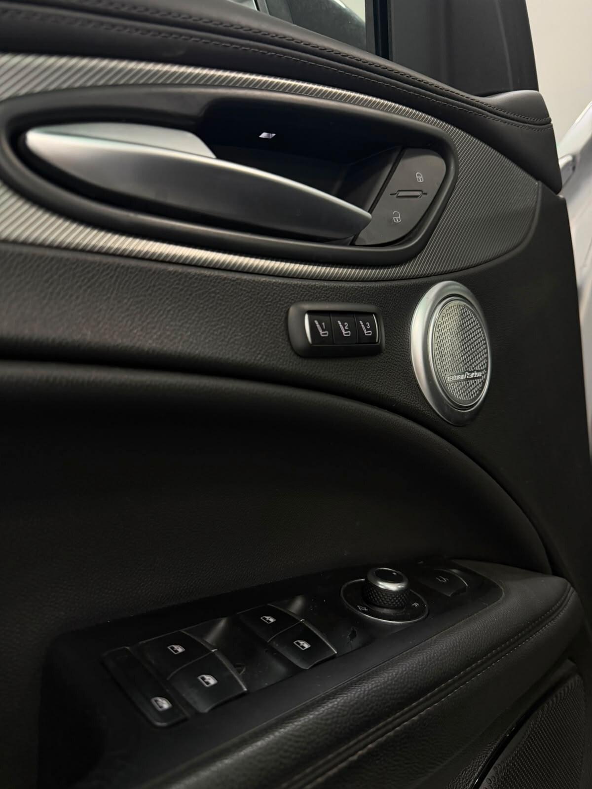 Alfa Romeo Stelvio 2.2 Turbodiesel 210 CV AT8 Q4 Tributo Italiano