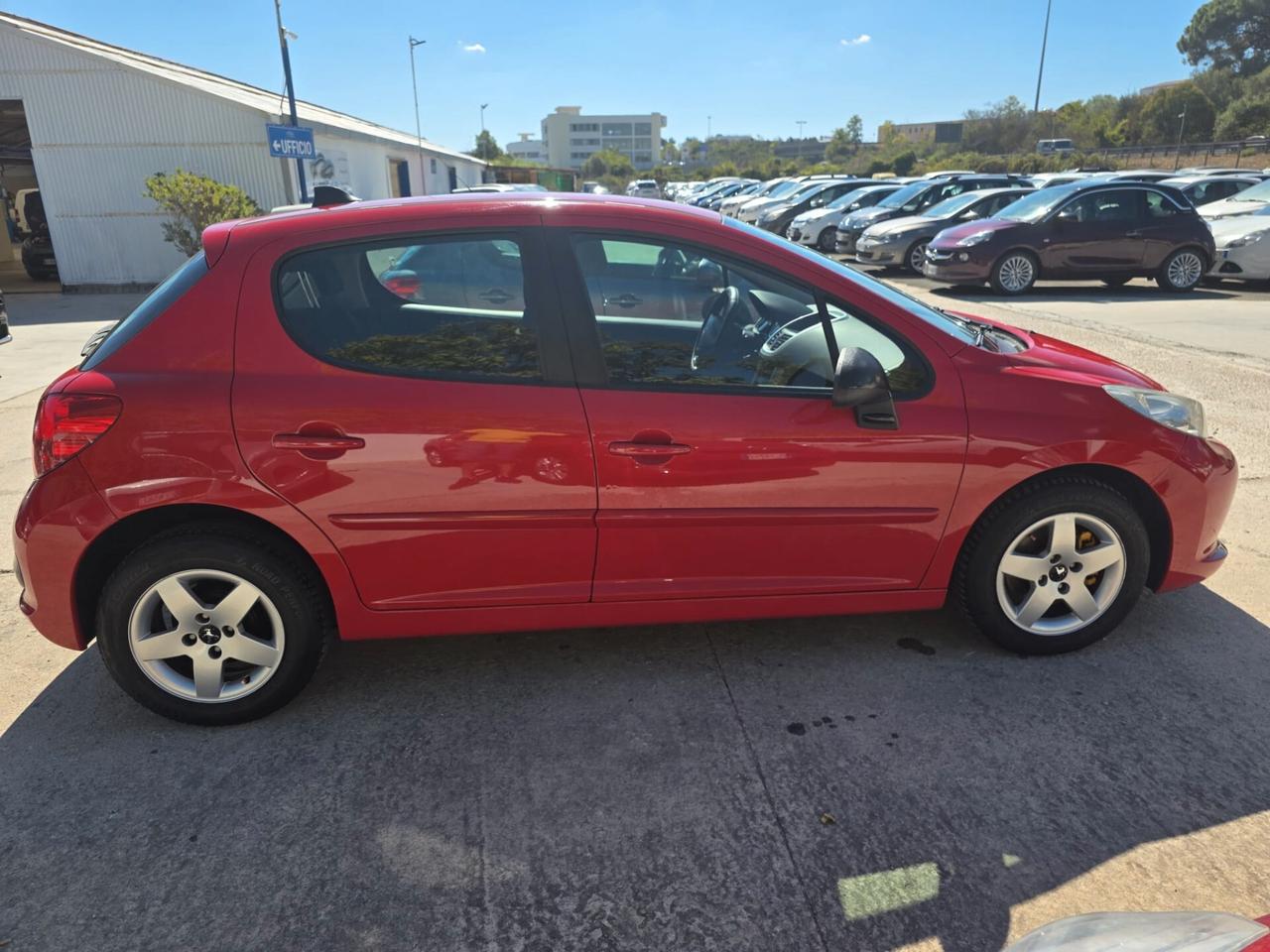 Peugeot 207 1.4 VTi 95CV 5p. XS