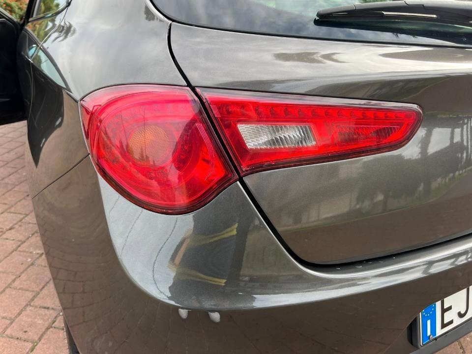 Alfa Romeo Giulietta 2.0 JTDm-2 140 CV Distinctive