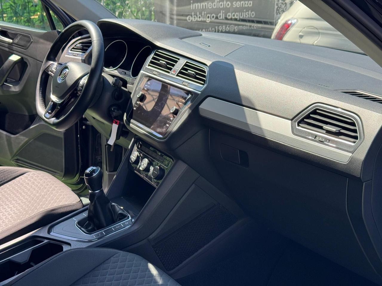 Volkswagen Tiguan 1.6 TDI R-LINE BlueMotion Technology