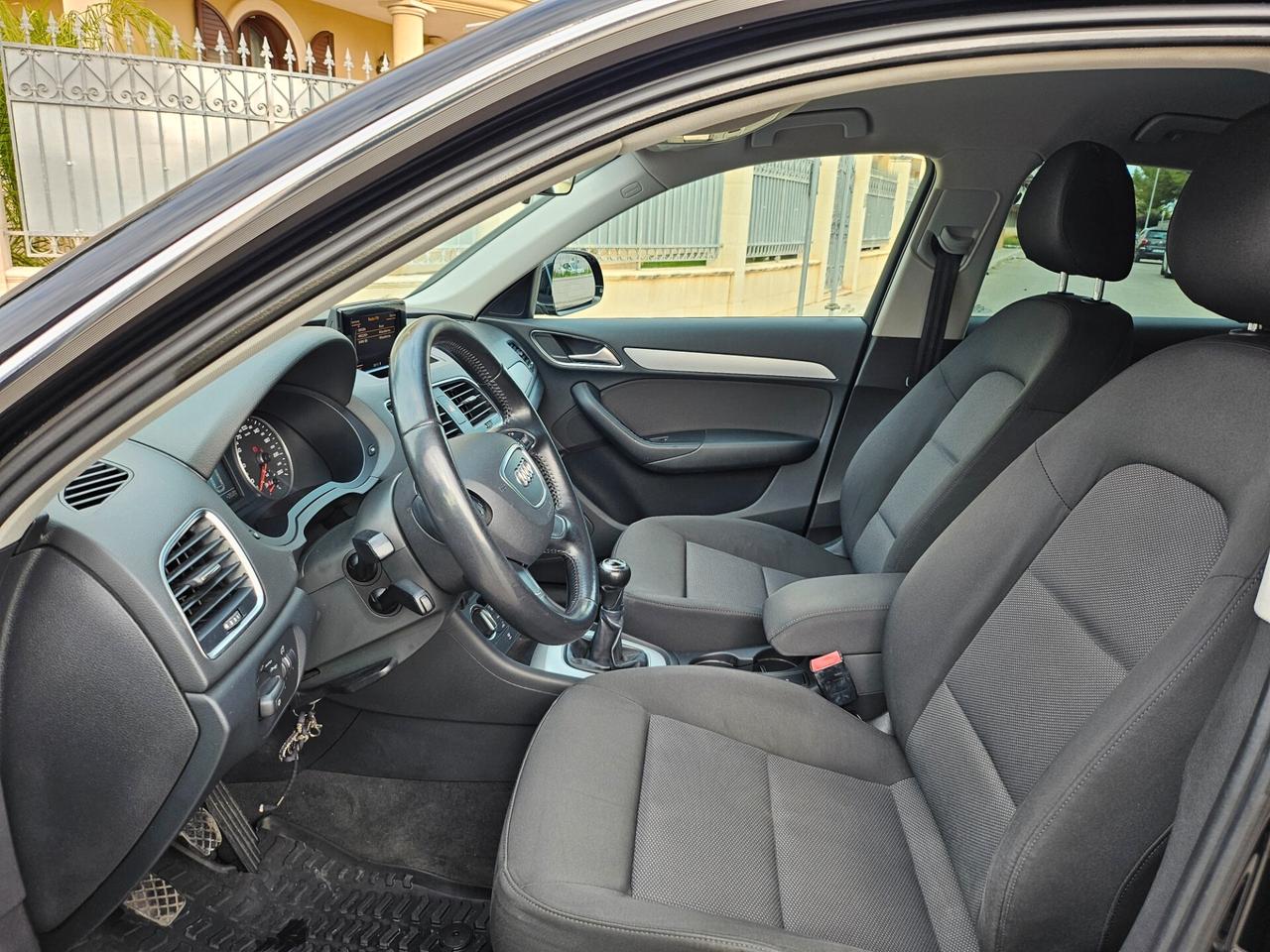 AUDI Q3 2.0 Tdi 120cv Business my 16 Manuale