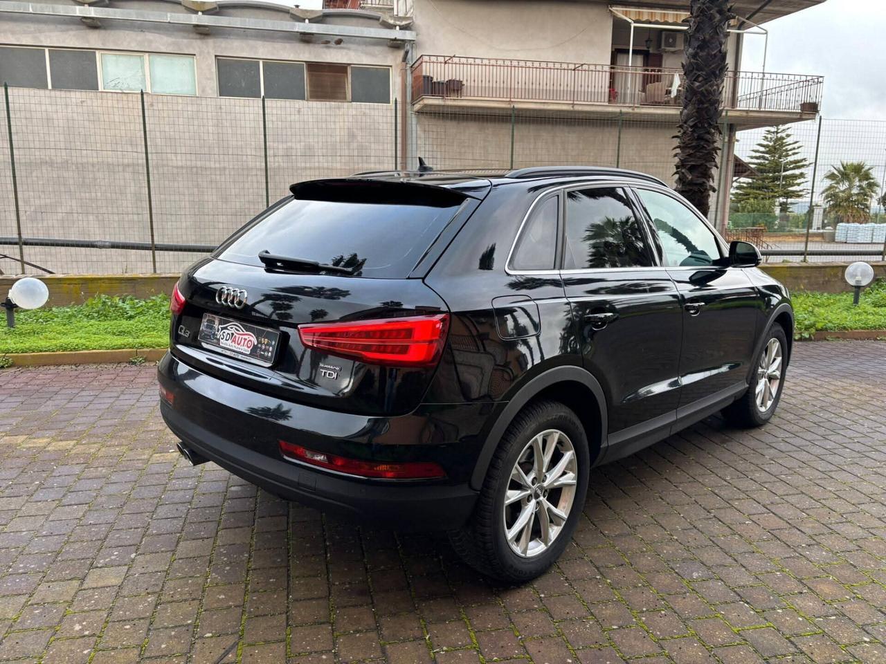 Audi Q3 2.0 TDI 150 CV Sport//.