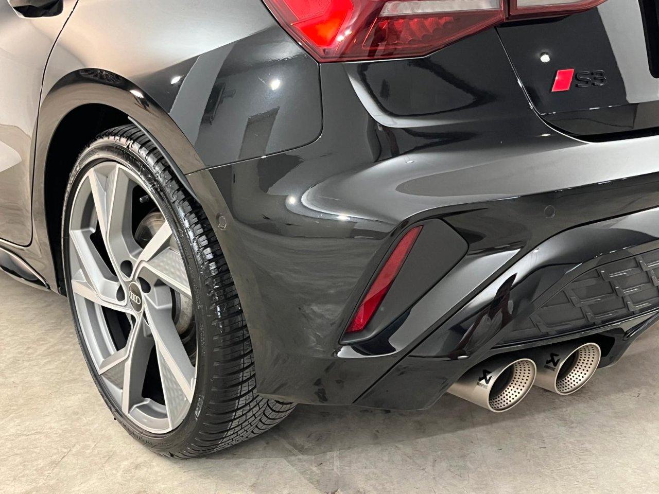Audi S3 Sportback 2.0 tfsi quattro s-tronic AKRAPOVIC