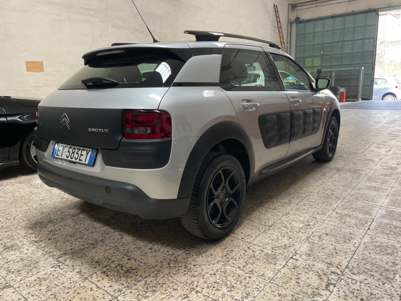 Citroen C4 Cactus PureTech 82 Shine Edition