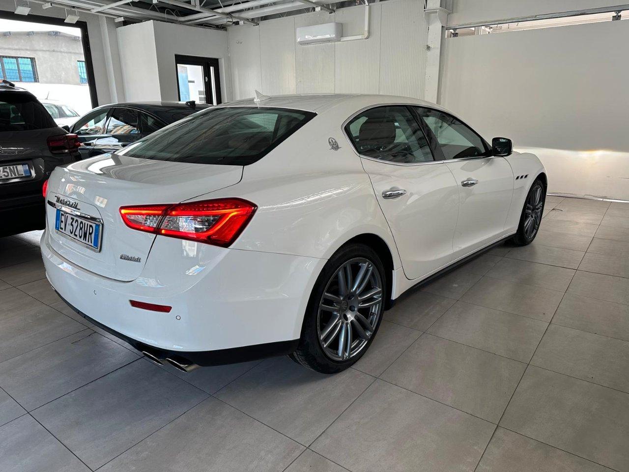Maserati Ghibli 3.0 V6 ds 250cv auto