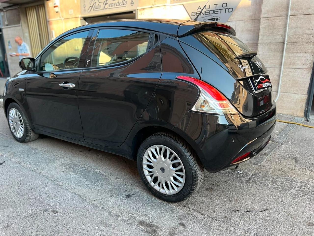 LANCIA YPSILON 1.2 69CV GOLD 2017