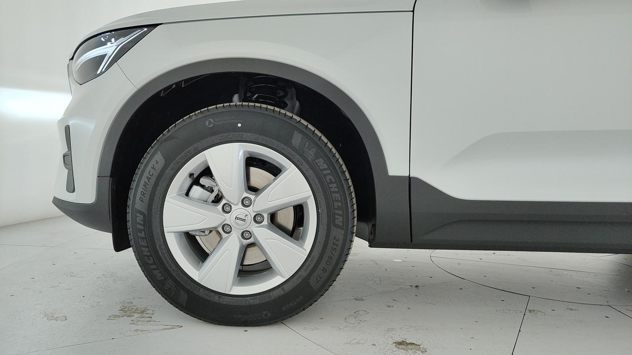 VOLVO XC40 2.0 b3 Essential auto