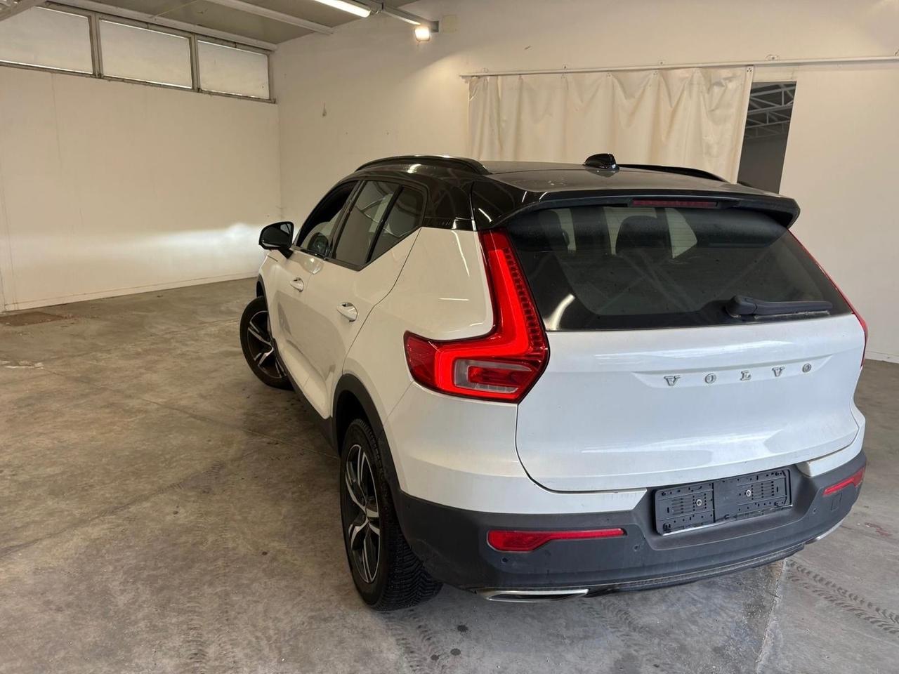 Volvo XC40 2.0 190 CvD4 AWD Geartronic R-design