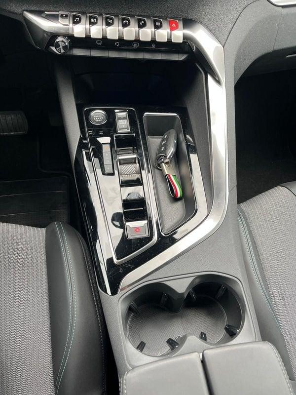 Peugeot 3008 3008 Hybrid 225 e-EAT8 Allure Pack