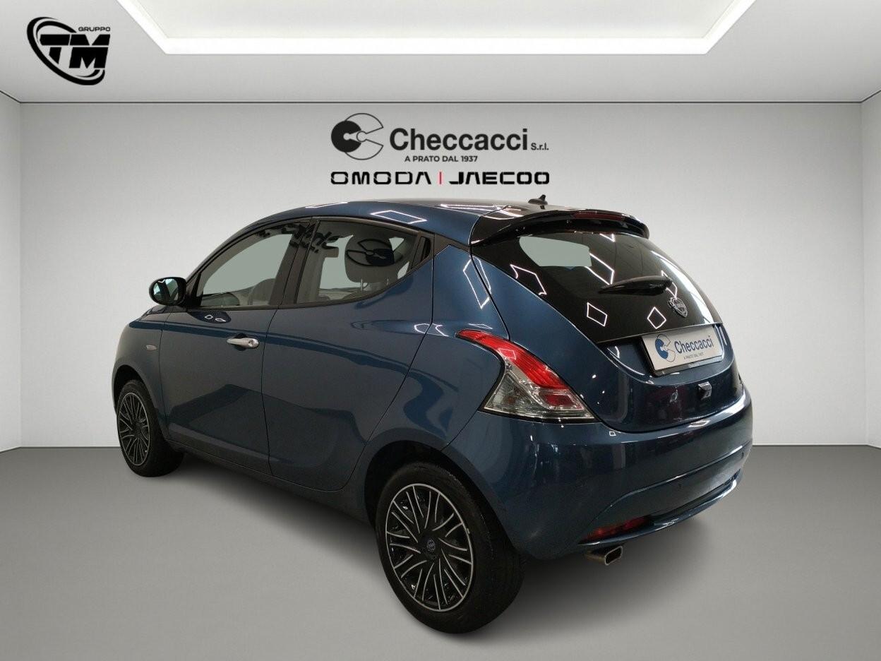Lancia Ypsilon 1.0 firefly hybrid Gold Plus s