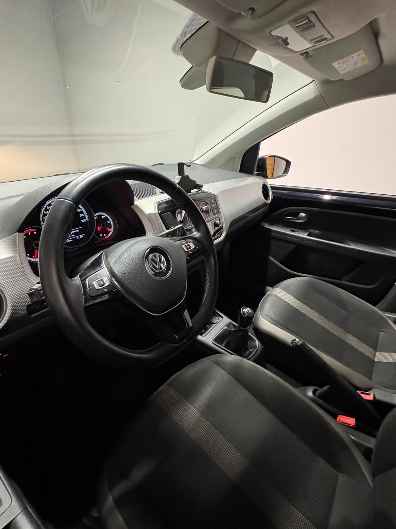 Volkswagen up! 1.0 75 CV 5p. high