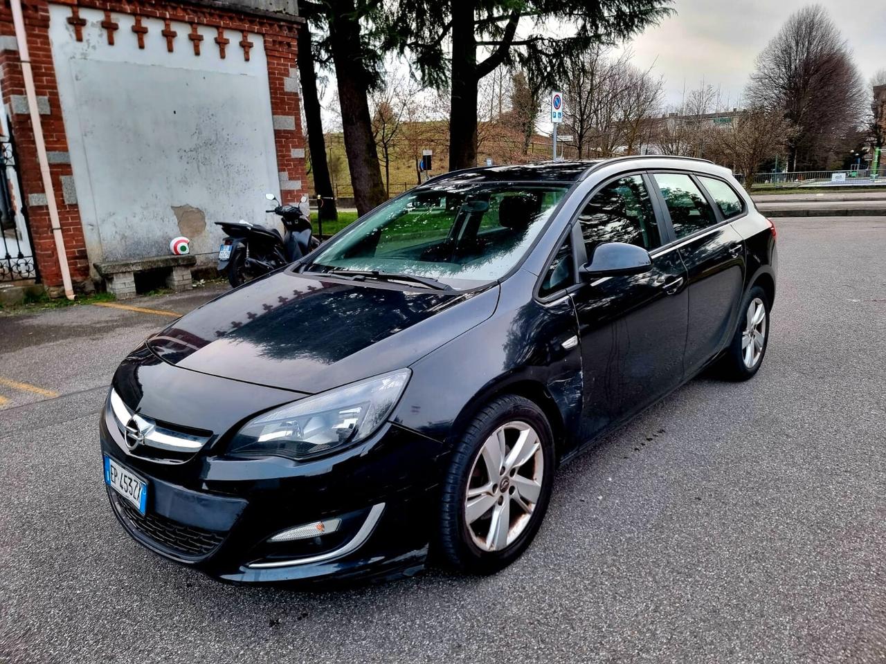 Opel Astra GTC 1.7 CDTI 130CV S&S 3 porte Elective